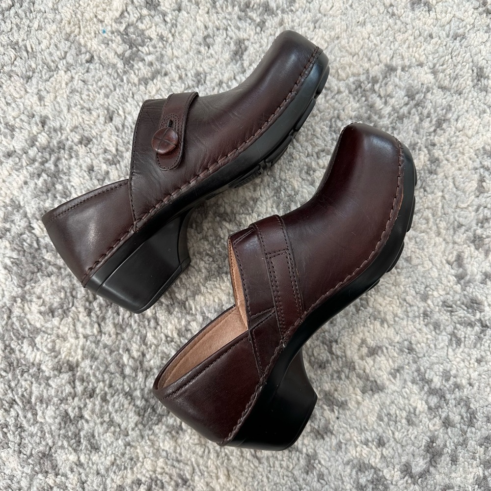 DANSKO Tenley Brown Leather Stitched Comfort Clog Shoes Size 36 US 5.5
